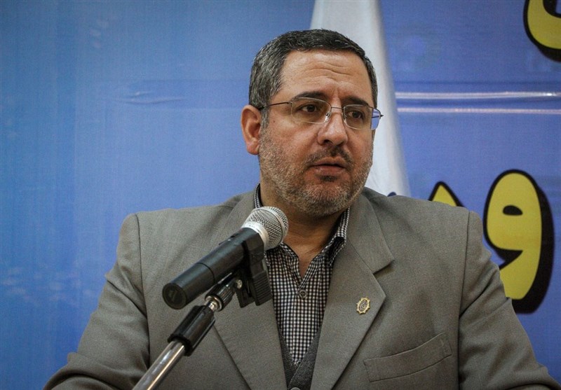 داد مسئول دفتر نظارت بر انتخابات در آمد / عزیزی خطاب به نمایندگان: به سوگند خود پایبند باشید