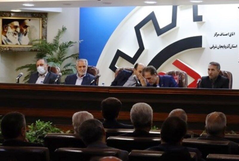 تعزیرات حکومتی در کنار اصناف قانونمند و در مقابل برهم زنندگان نظم اقتصادی است