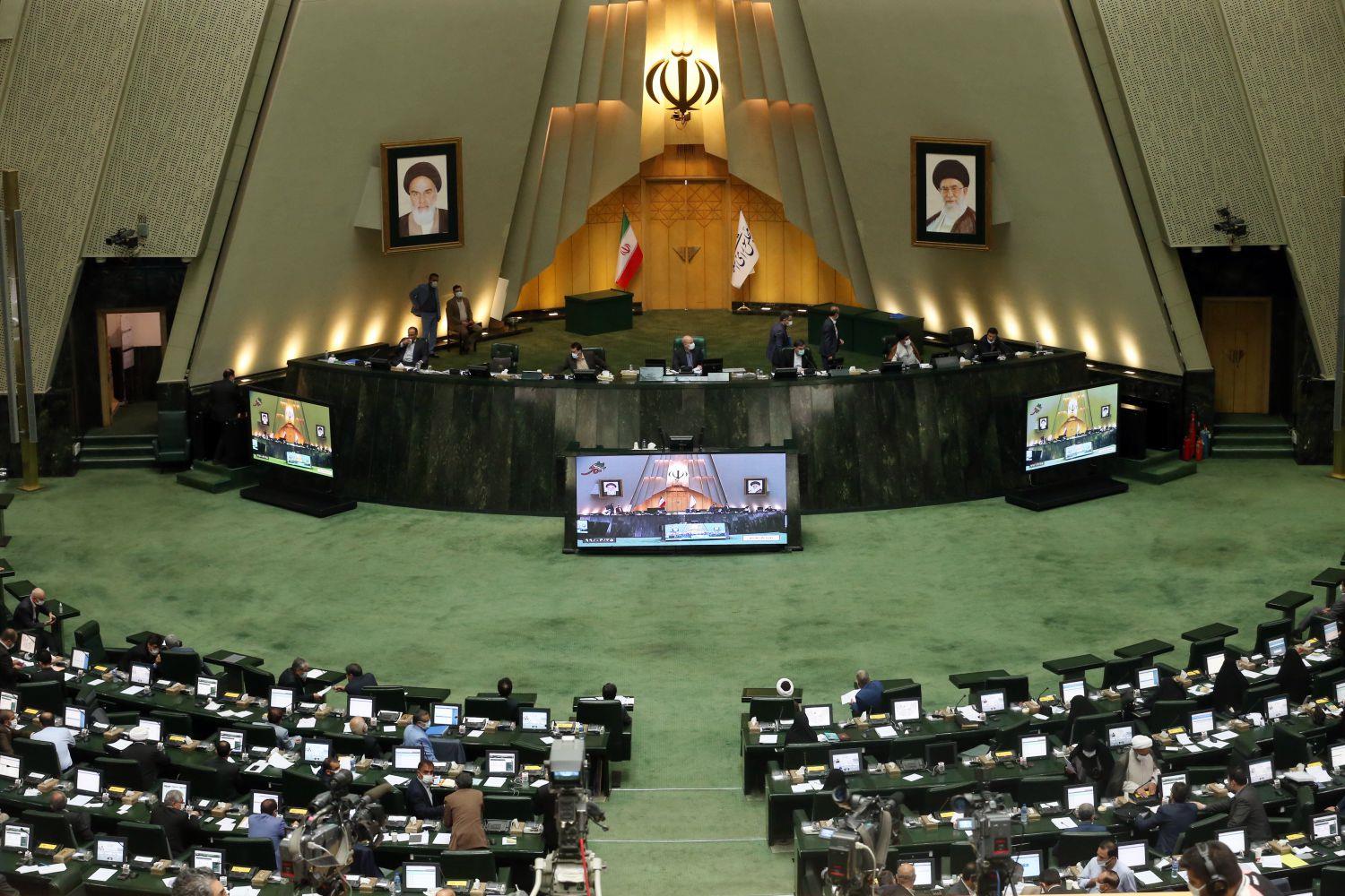 صف کشی نمایندگان تبریز و استان برای تکیه بر صندلی هیات رییسه