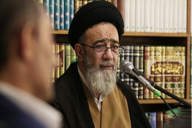 کوتاهی در حوزه فرهنگ دشمن را جلو می‌اندازد