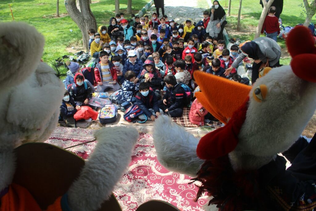 تماشاخانه سیار کانون آذربایجان شرقی میزبان کودکان و خانواده‌ها است