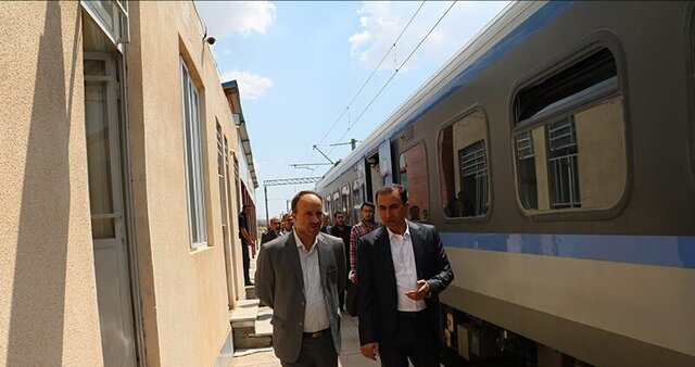 قول مساعد معاون وزیر علوم برای رسیدگی به مشکل قطار دانشگاه شهید مدنی