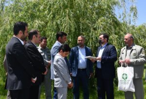 تجلیل معاون سازمان حفاظت محیط زیست از چوپان تبریزیِ همیار محیط زیست