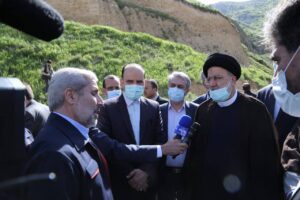 حضور رئيسی در جمع كارگران معدن مس سونگون