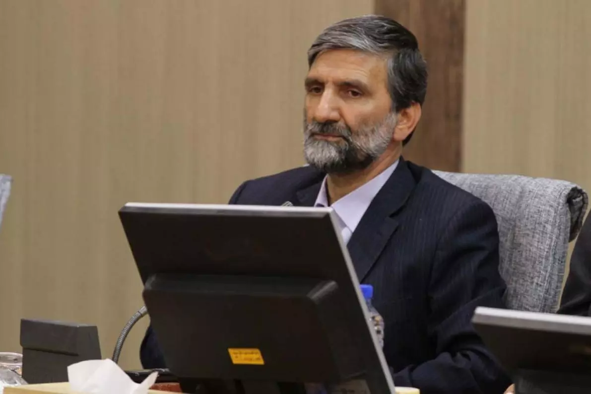 سنت ۳۰ ساله آقای همیشه رئیس!