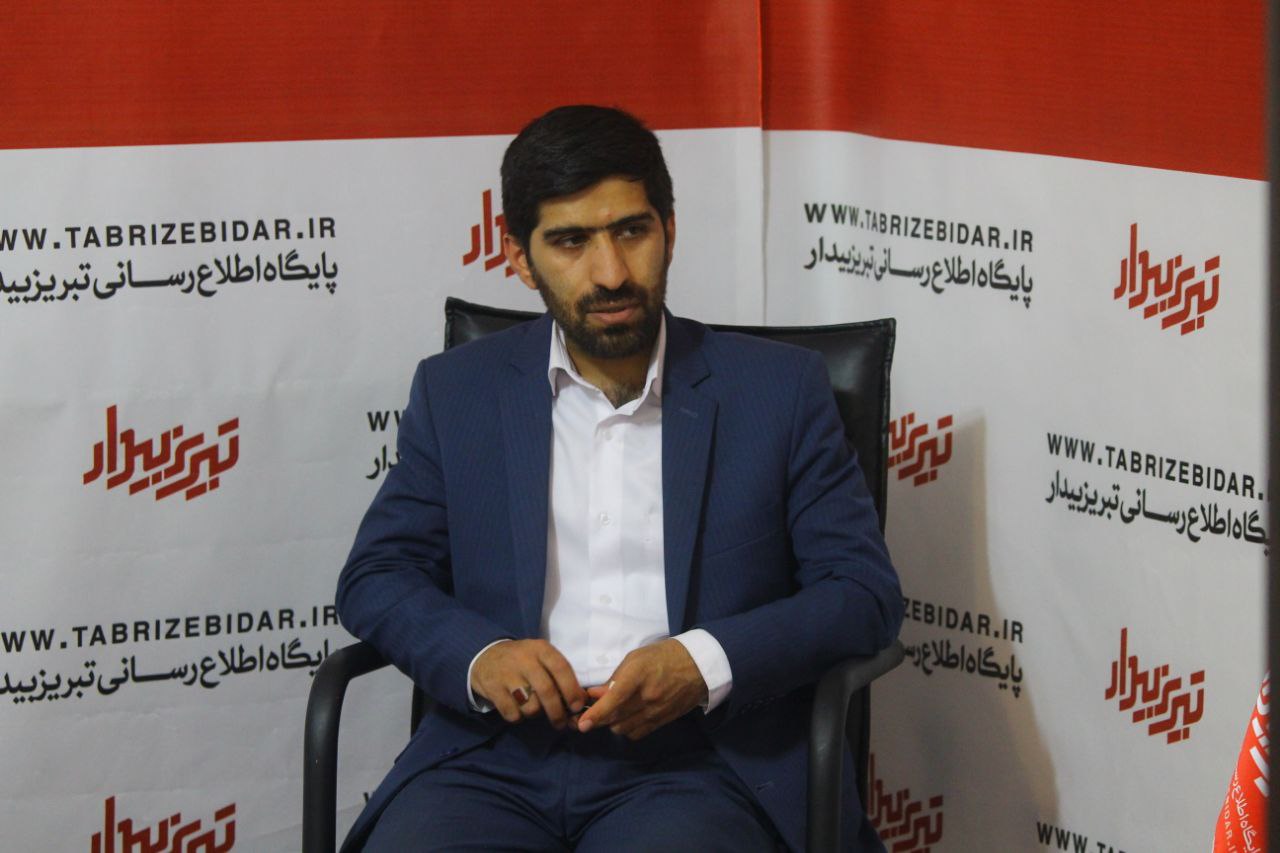 تغییر به معنی نفی اعضای فعلی نیست / کاندید نمی شوم مگر اعضا بخواهند