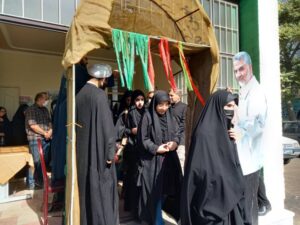 پنج کاروان دانش آموزی دختران از تبریز به مناطق جنگی شمالغرب کشور اعزام شدند