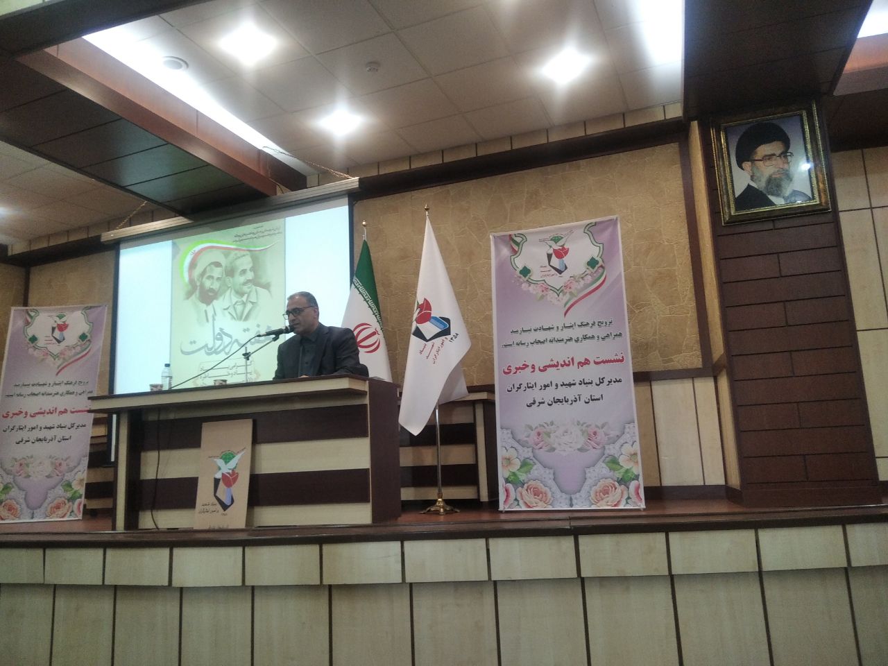 گلزارهای شهدای آذربایجان‌شرقی به زودی بازسازی می‌شود