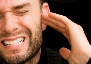 علت داغ شدن لاله گوش چیست؟