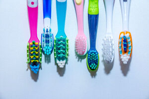 چگونه بهداشت مسواک را رعایت کنیم؟