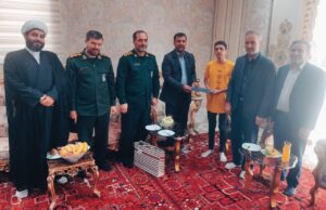 تجلیل از دانش آموز بسیجی دارنده مدال المپیاد جهانی ریاضی