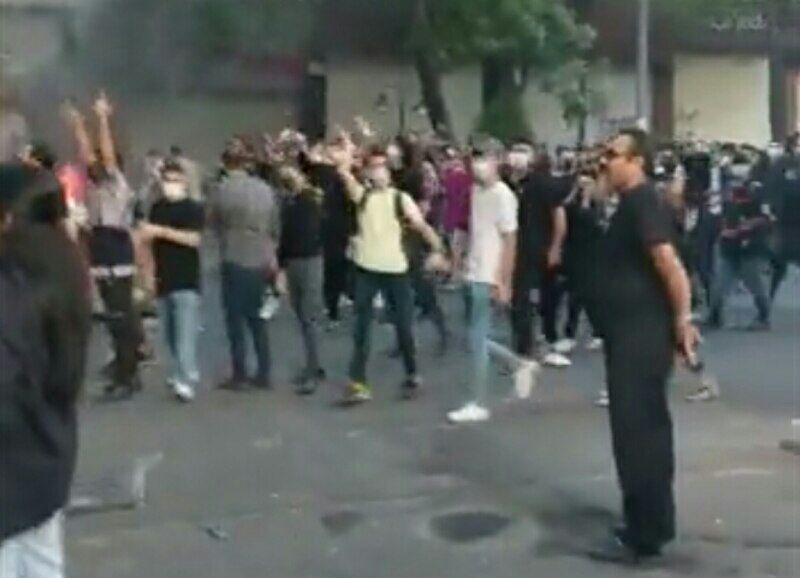 شعار علیه مردم! / تجمع ساختارشکنانه در تبریز و عدم همراهی مردم