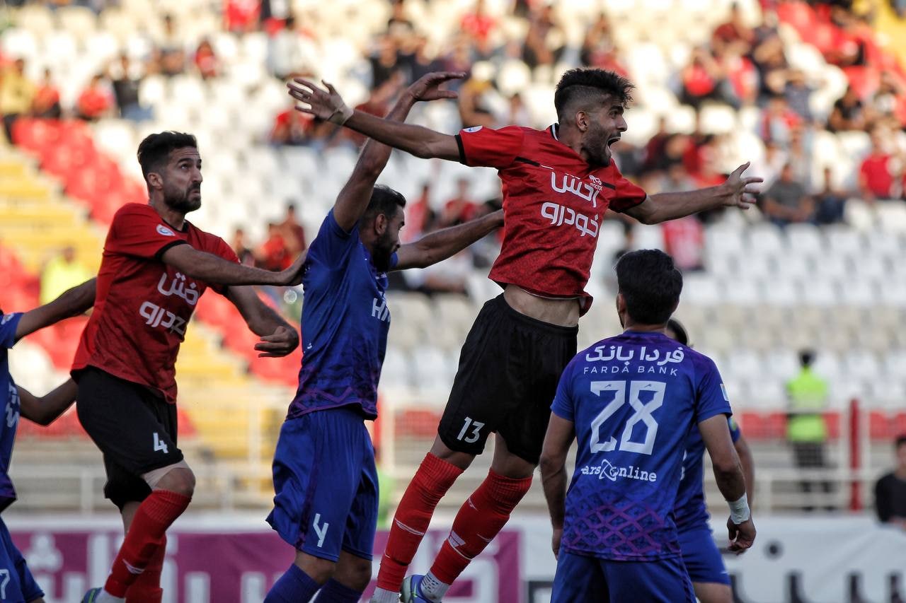 شاگردان بردیف با حسرت برد در قعر / با تی‌تی‌ها هم نشد!