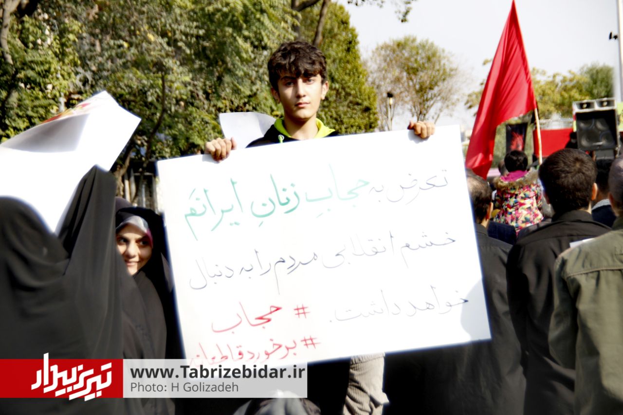 خشم انقلابی تبریزی ها علیه تروریست ها / بسیجی لر جان وِیر، ولایته قان ویر