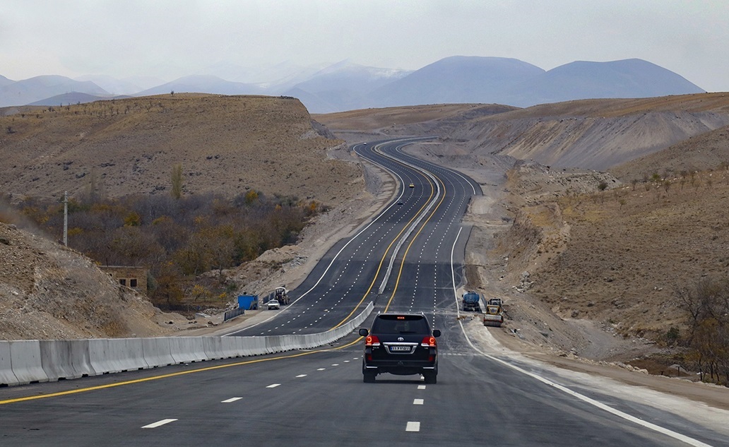 اتوبانی که باب چرخ تاکسی ها نشد / تخفیف نداریم حتی برای مسافرکش ها!