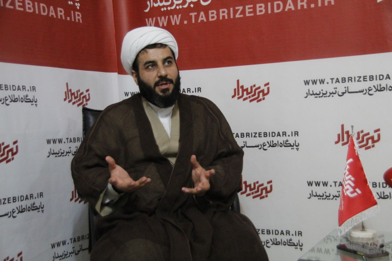 علت تلاش دشمن برای یارگیری از دانش آموزان در اغتشاشات / دانش آموز سیاسی و دانش آموز کاریکاتوری!