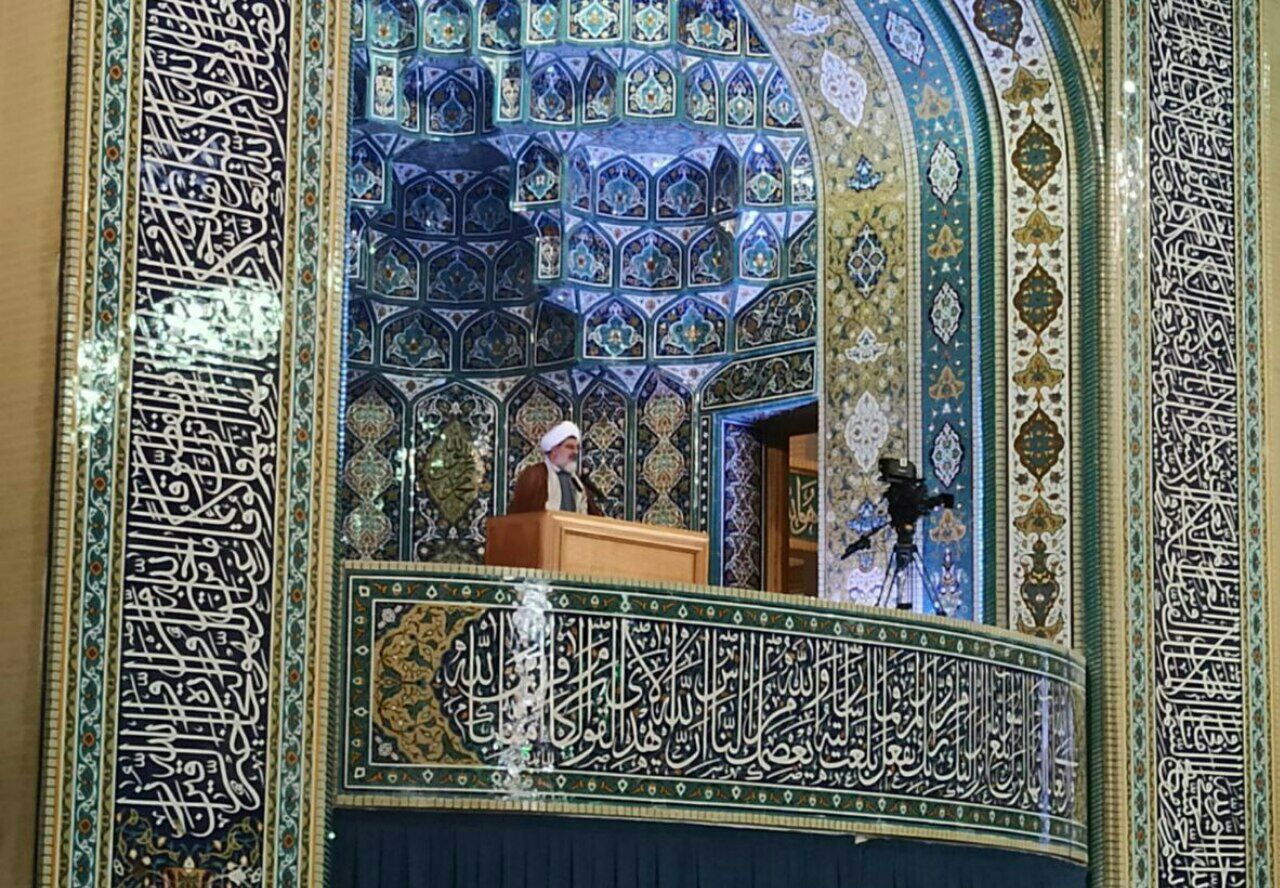 دشمن هنوز مردم آذربایجان را نشناخته / هیچ مکتبی مثل اسلام به زن نگاه کریمانه ندارد