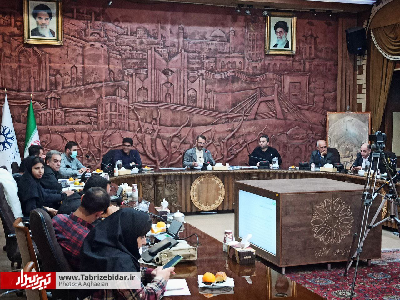 کلینیک های پزشکی روی اعصاب مردم / فعالیت باندی و سدمعبر وانت بارها