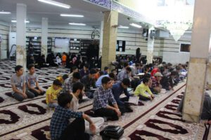 خطِ مقدمِ مسجد برابر آموزشِ بی پرورش