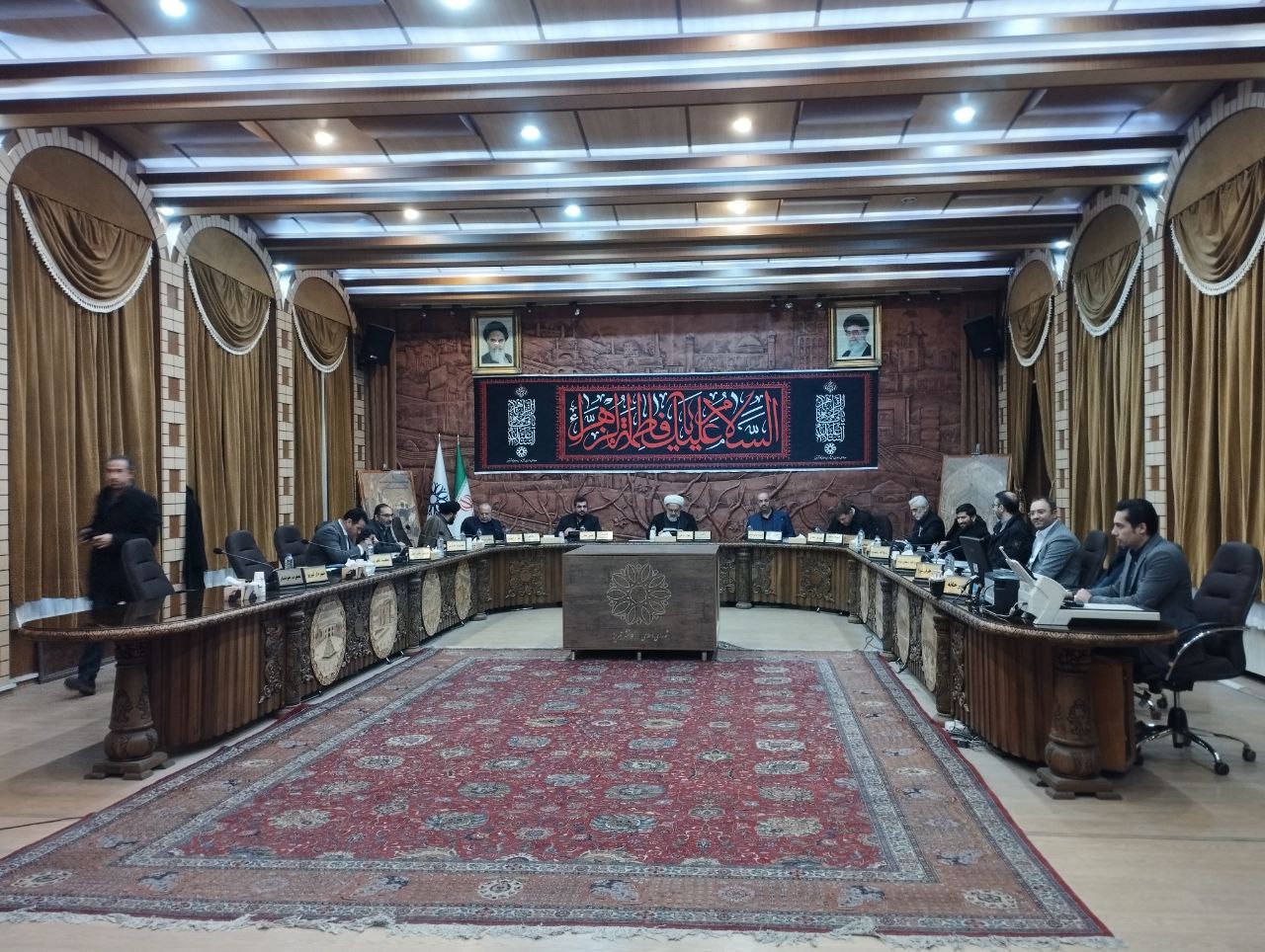 استخدام قومی و قبیله ای در مترو / کمک شهرداری به سرویس مدارس استثنایی