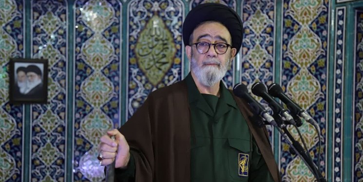 بر تن کردن لباس افتخار و شجاعت / این سپاه بود که مقابل تروریست های تکفیری ایستاد