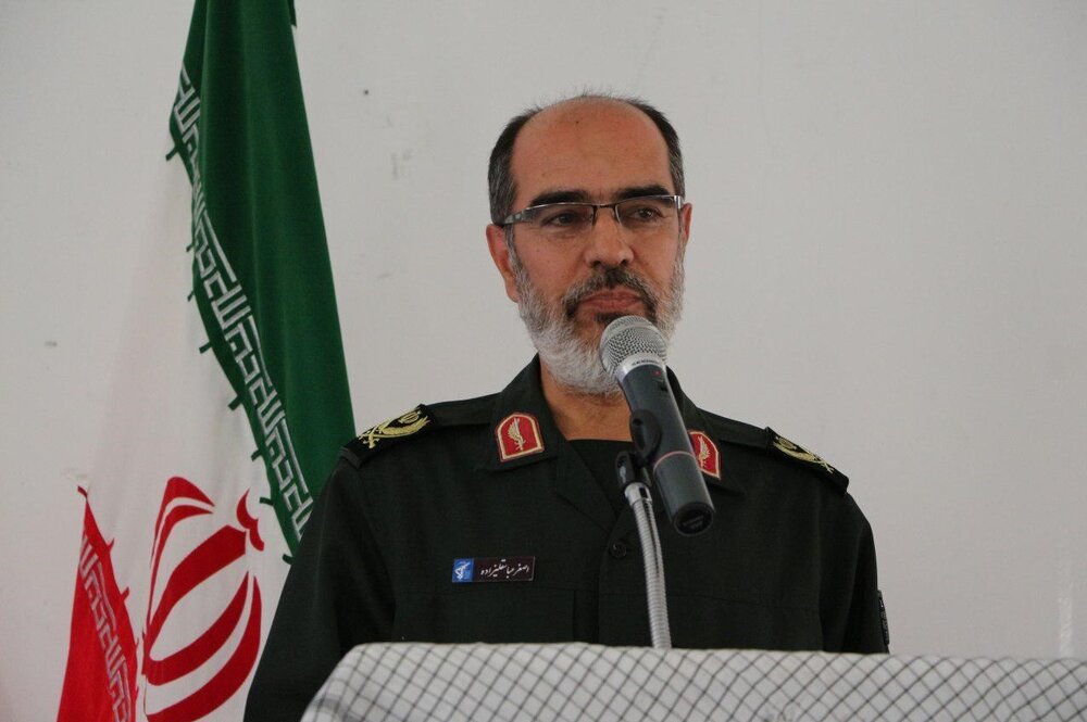 رونق بخشیدن به مساجد تکلیف است
