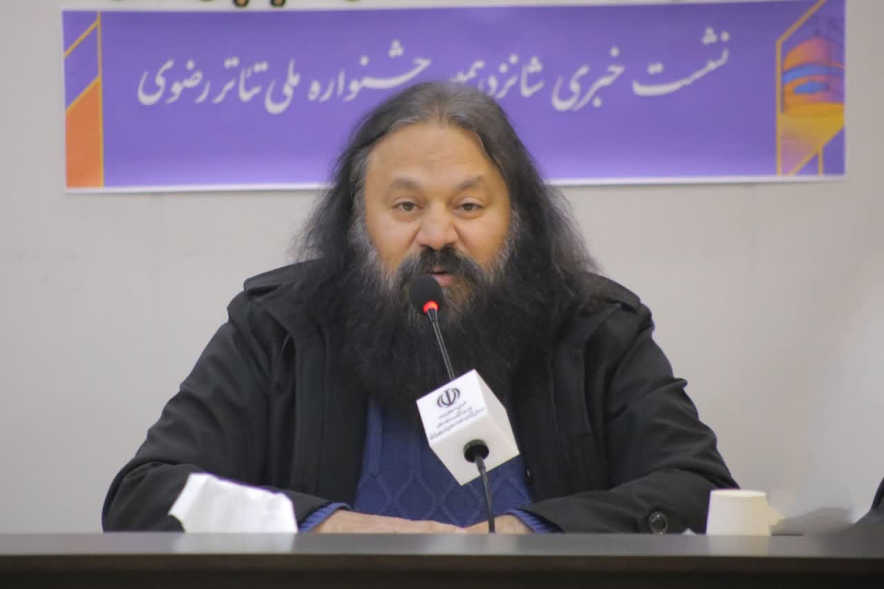 هنرمندان به دریای بیکران شخصیت امام رضا(ع) با جنبه مردمی بپردازند