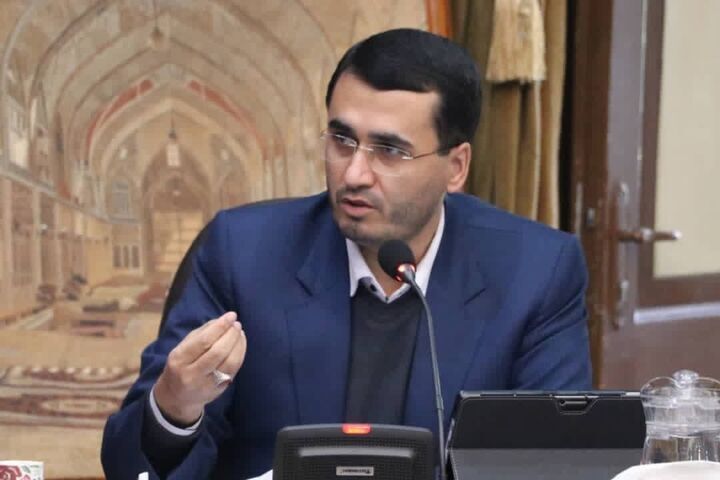 متفکرآزاد: پیگیر اتمام سایر پروژه های احیای دریاچه ارومیه هستم