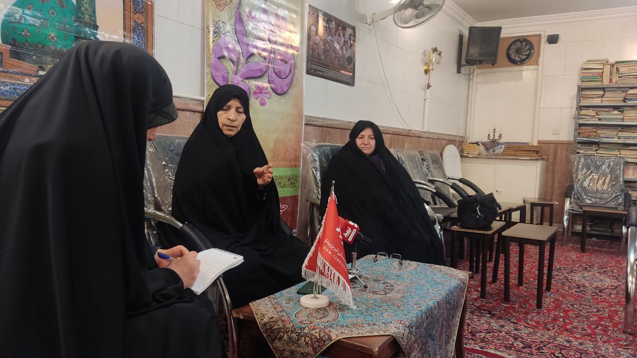 جرقه قیام ۲۹ بهمن با توهین به مسجد / از حمله مردم به رئیس کلانتری تا آوردن تانک به شهر