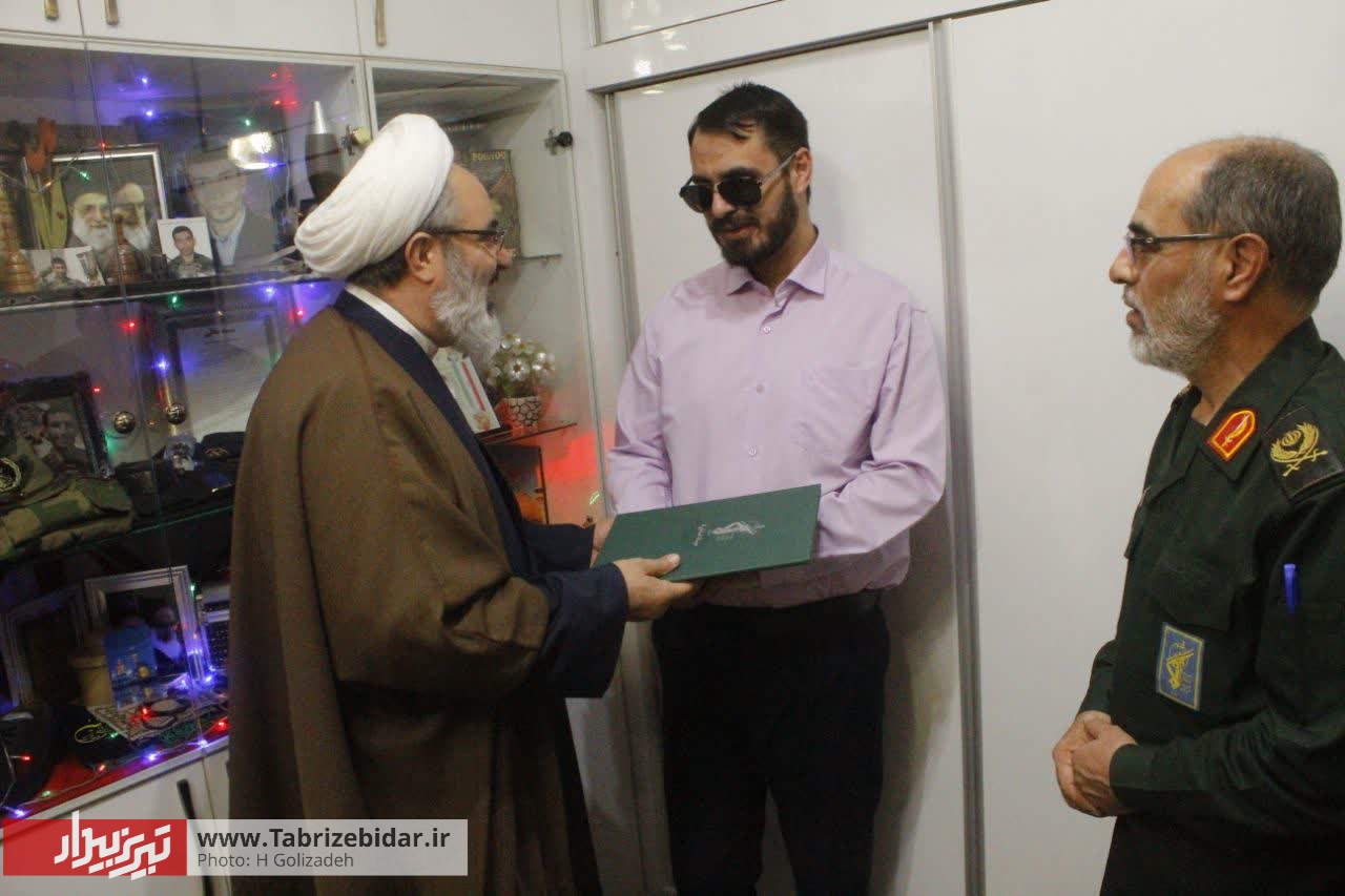 اسطوره جوان پاسداری / دهه شصتی که نشان دفاع از وطن را بر چشمانش دارد