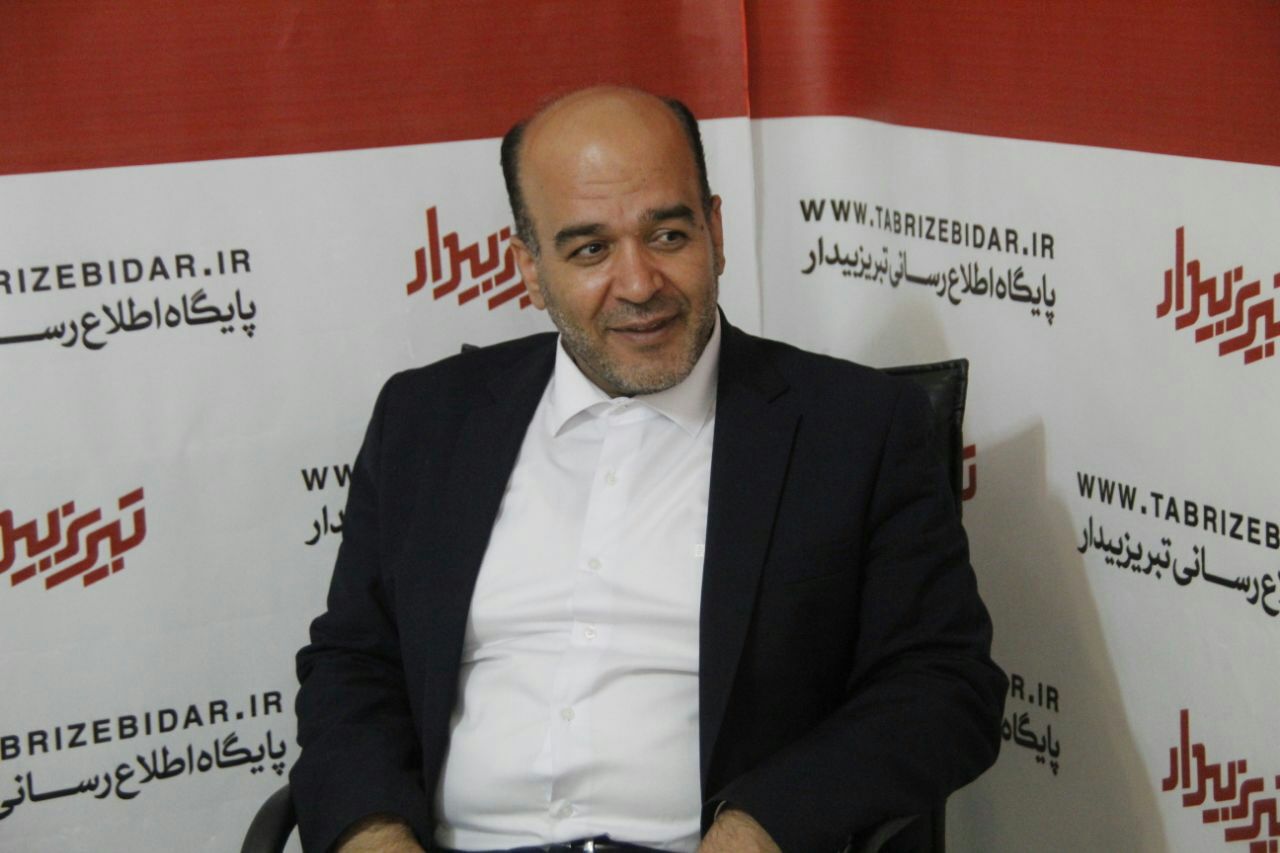 تلاش برای کاهش تاثیر نوسانات ارزی بر بازار / خودکفایی استان در تولید مرغ