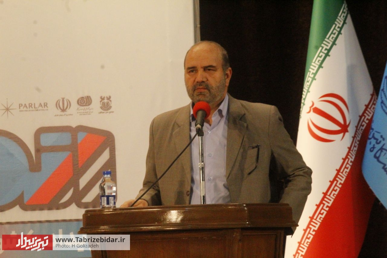 صداقت و حضور مردم، حلال همه مشکلات کشور / پمپاز یاس با هدف سلب اعتماد عمومی