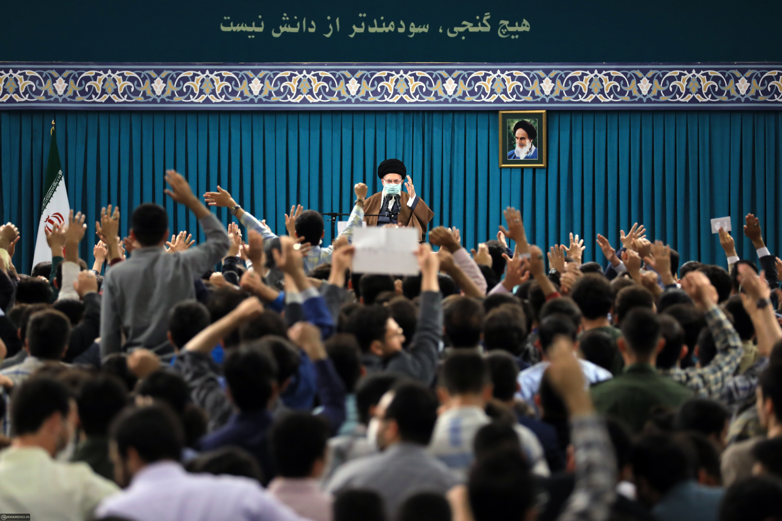 روایت دانشجو خبرنگار تبریزی از جلسه افطاری با رهبر انقلاب