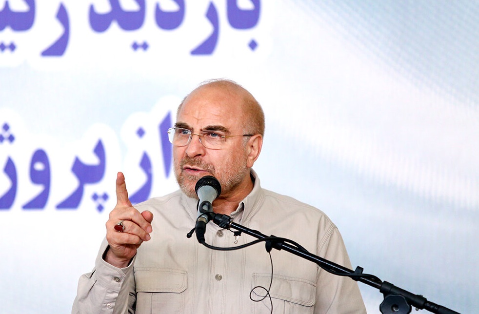 اقتصاد با رودربایستی پیش نمی رود / توجه دولت و مجلس به مشاغل خرد