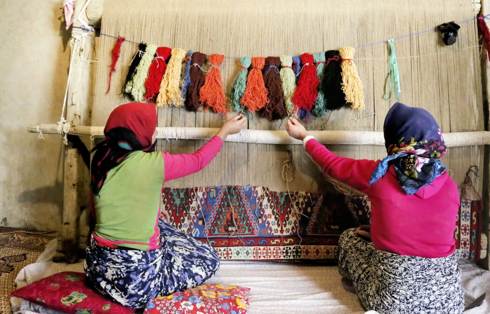 عدم هماهنگی مجلس و دولت محرومان علیه محرومان / بیمه را قطع نکن؛ باشه ولی قطع می کنم!