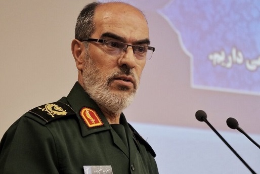 هنرمندان با زبان هنر از ارزش ها دفاع کنند