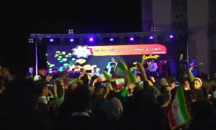 تلاش رسانه های معاند برای مصادره به مطلوب یک کنسرت خیابانی