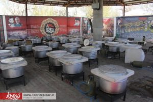 پخت ۷۲ دیگ غذای گرم برای نیازمندان