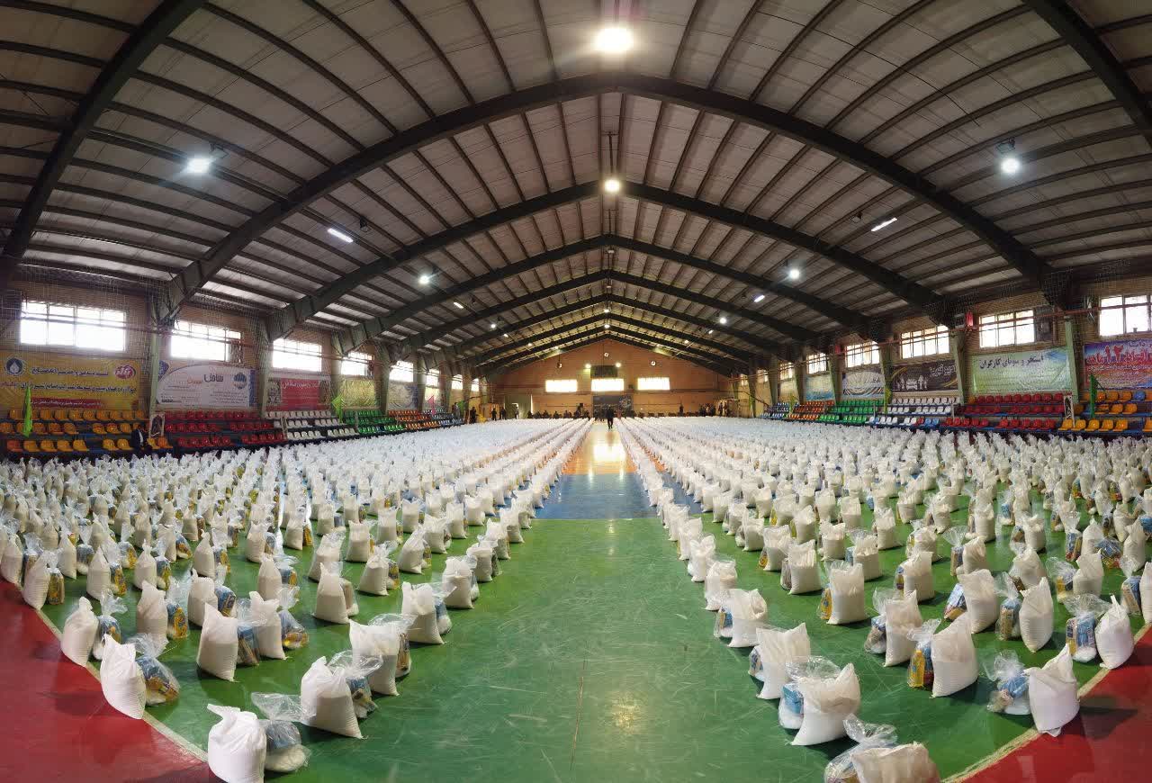 ۳۰۰۰ بسته معیشتی بین نیازمندان تبریز توزیع شد