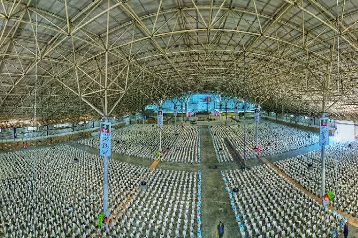 توزیع ۱۰ هزار بسته معیشتی بین خانواده های دانش آموزان نیازمند استان