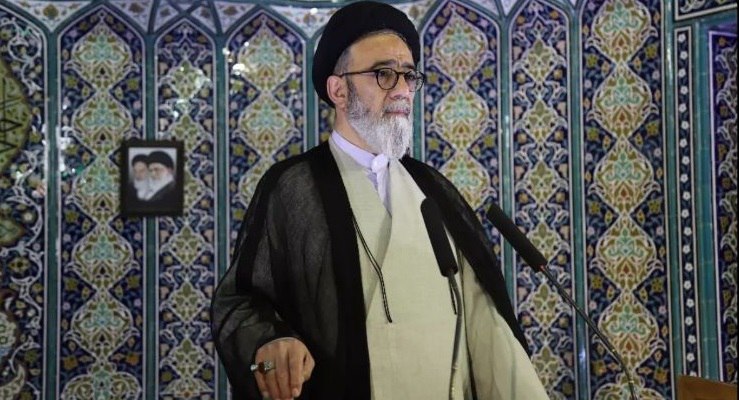 افراد کاربلد در روابط عمومی ادارات باشد نه چابلوس