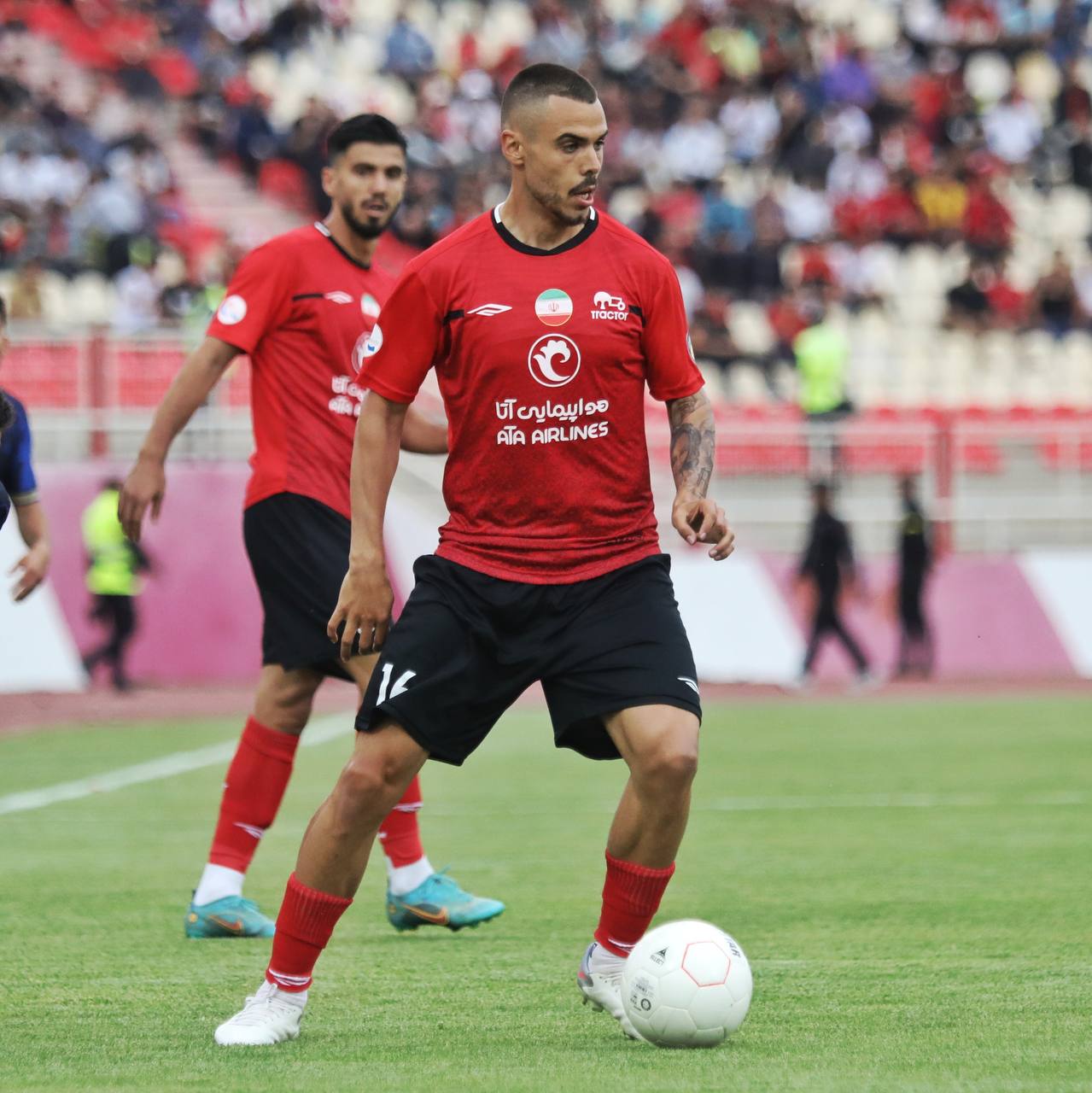 چهارمی تراکتور تثبیت شد / یک گل و ده ها موقعیت گلزنی