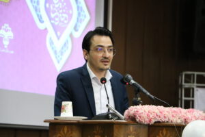 هر کار فرهنگی بدون پشتوانه مردمی بی‌نتیجه است