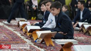رقابت قاریان تبریزی در مسابقات قرائت قرآن رضوی