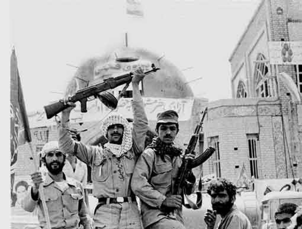 چرا بعد از فتح خرمشهر، جنگ متوقف نشد؟
