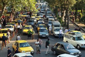 بی‌انضباطی ترافیکی در تبریز؛ از پارک های دوبله تا کمبود پارکینگ