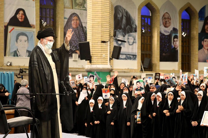 خاطره‌های شهدا باید با زبان هنر زنده نگه داشته شود/ شهدا سرنوشت ایران را عوض کردند