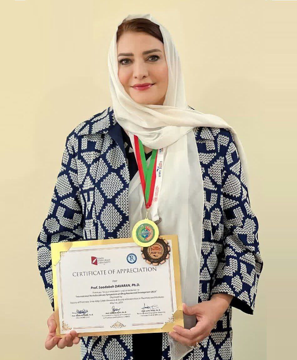 مدال طلای آکادمی مخترعان اروپا بر گردن بانوی تبریزی