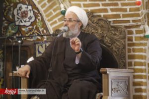 مراسم بزرگداشت امام خمینی (ره) در مسجد مقبره