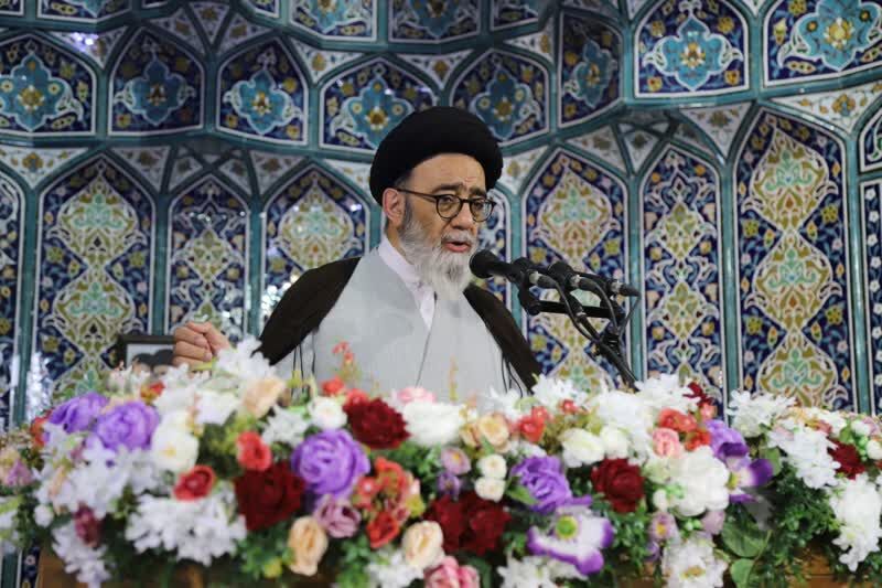 عید غدیر حامی مستضعفان و الگوی حکومت / رفتار چندگانه غرب نسبت به اغتشاشات ایران و فرانسه